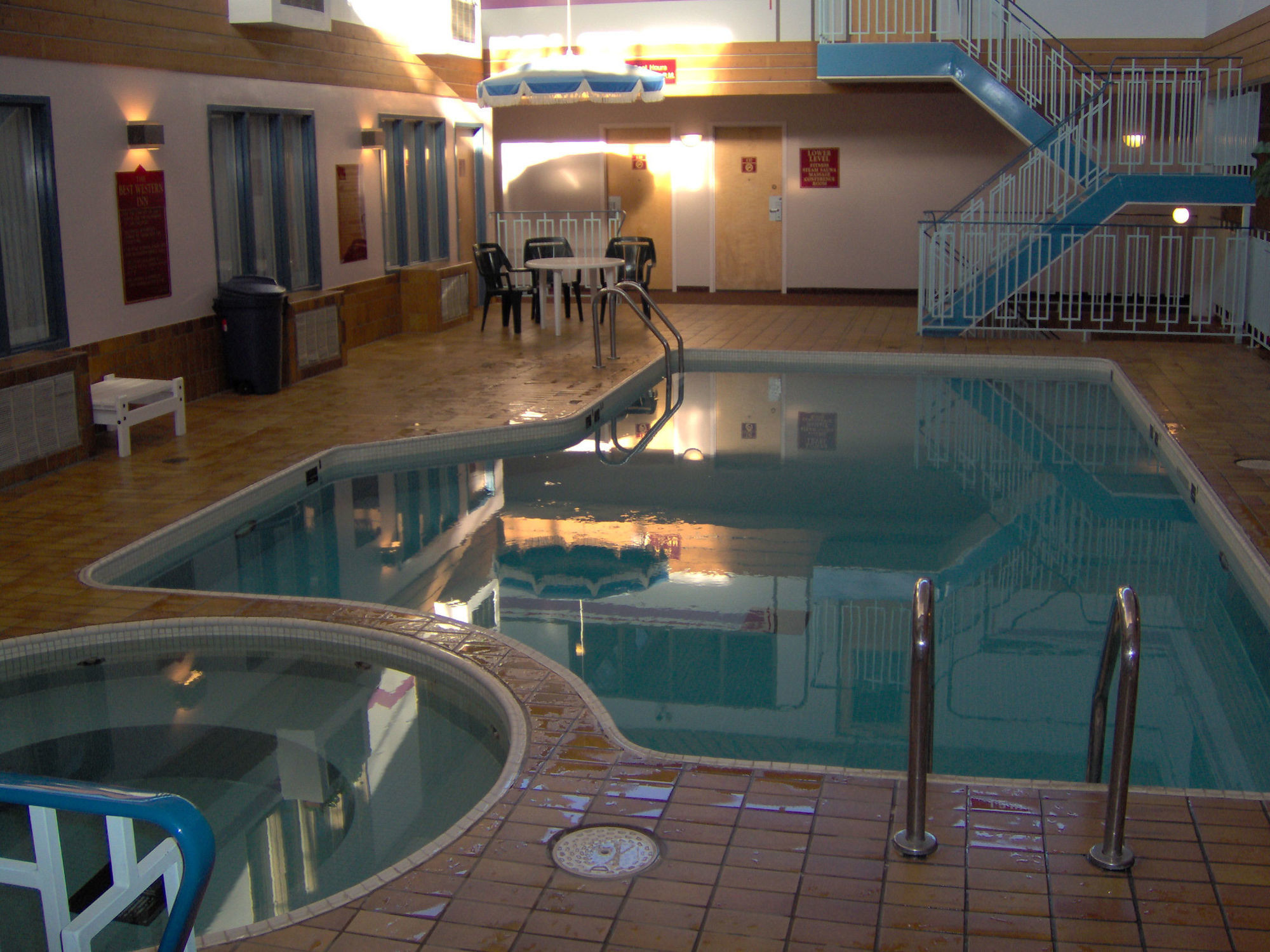 Flamingo Hotel Medicine Hat Exteriör bild